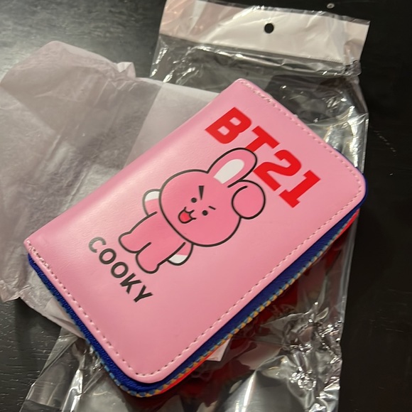 NWT Cooky BT21 Wallet! - Picture 3 of 5